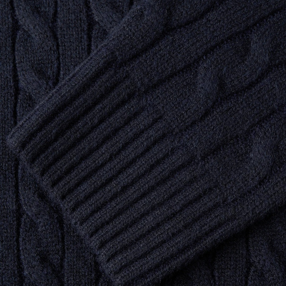 The Hever Cable Knit Crew Neck Men’s Sweater