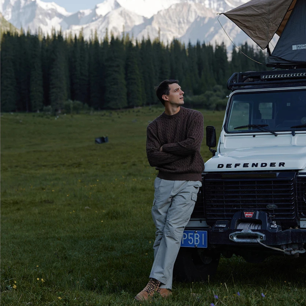 The Hever Cable Knit Crew Neck Men’s Sweater