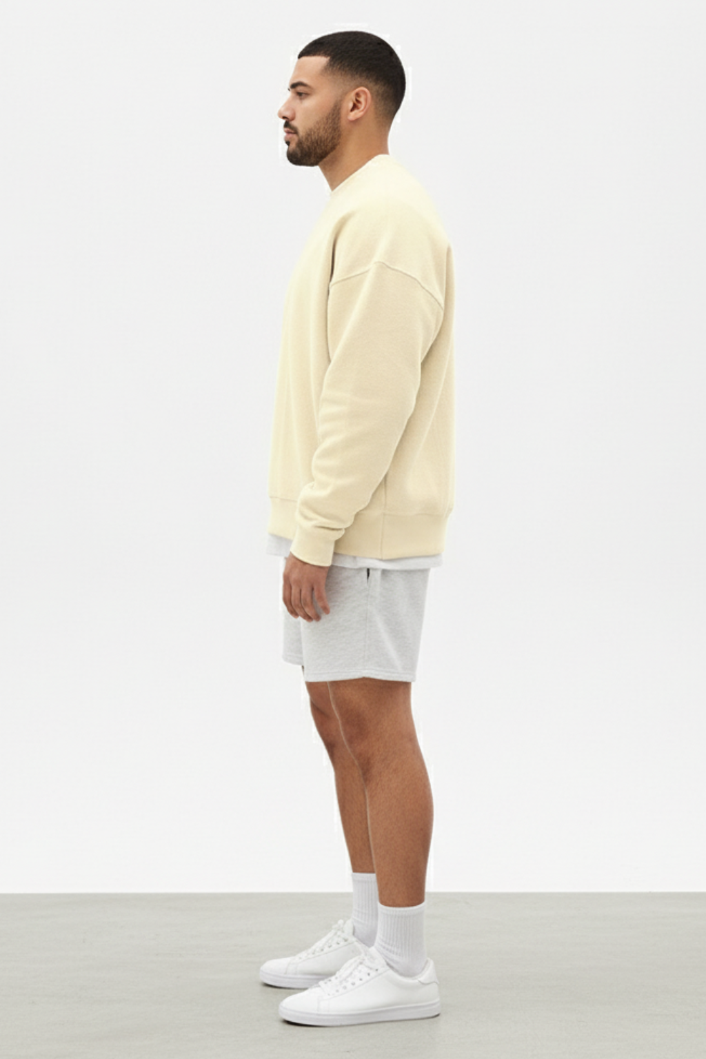 Men’s Loose Fit Round Neck Sweater - Relaxed Everyday Wear