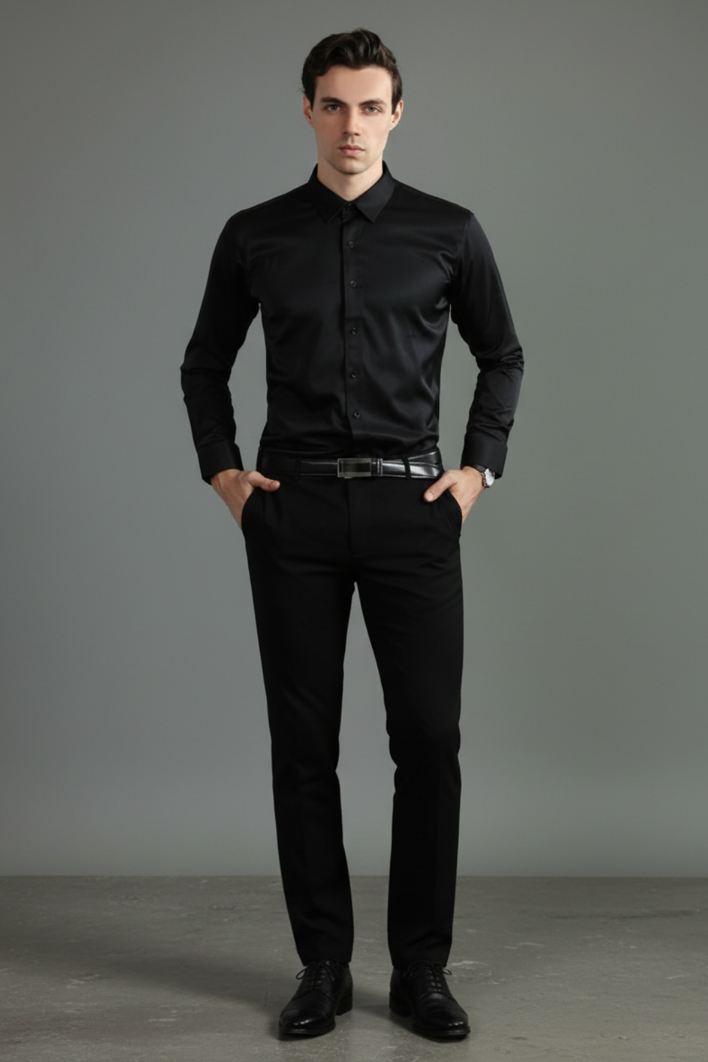 Men’s Business Dress Shirt - Tailored Style with Smooth Weave