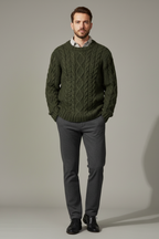 Men’s Oversized Chunky Cable Knit Sweater - Substantial Texture and Cold-Weather Warmth