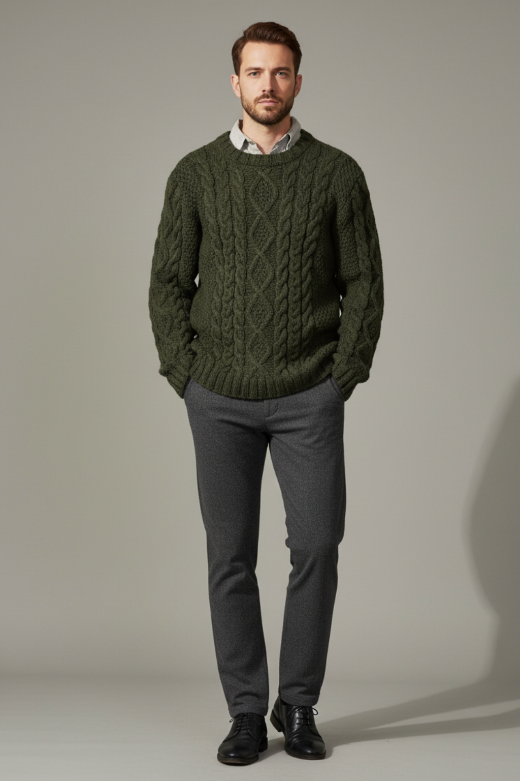 Men’s Oversized Chunky Cable Knit Sweater - Substantial Texture and Cold-Weather Warmth